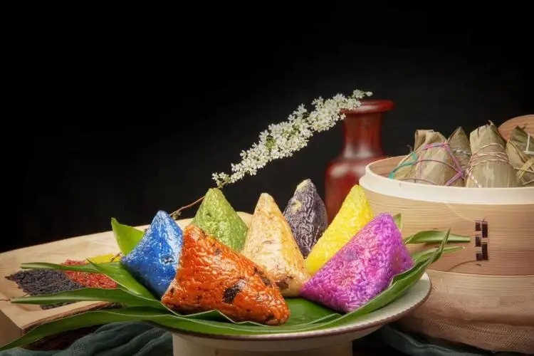云南七彩花米粽子：美食与文化的完美融合